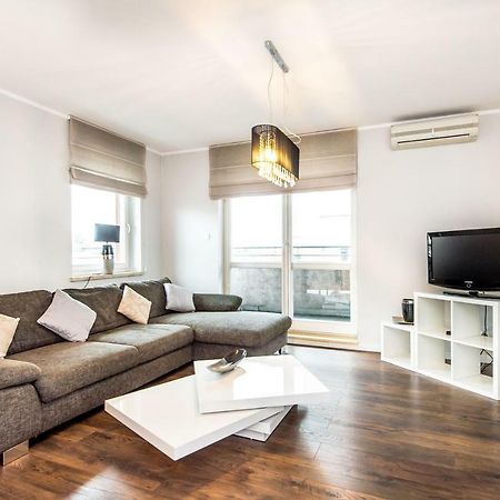 Super-Apartamenty Targi Poznanskie Exterior foto